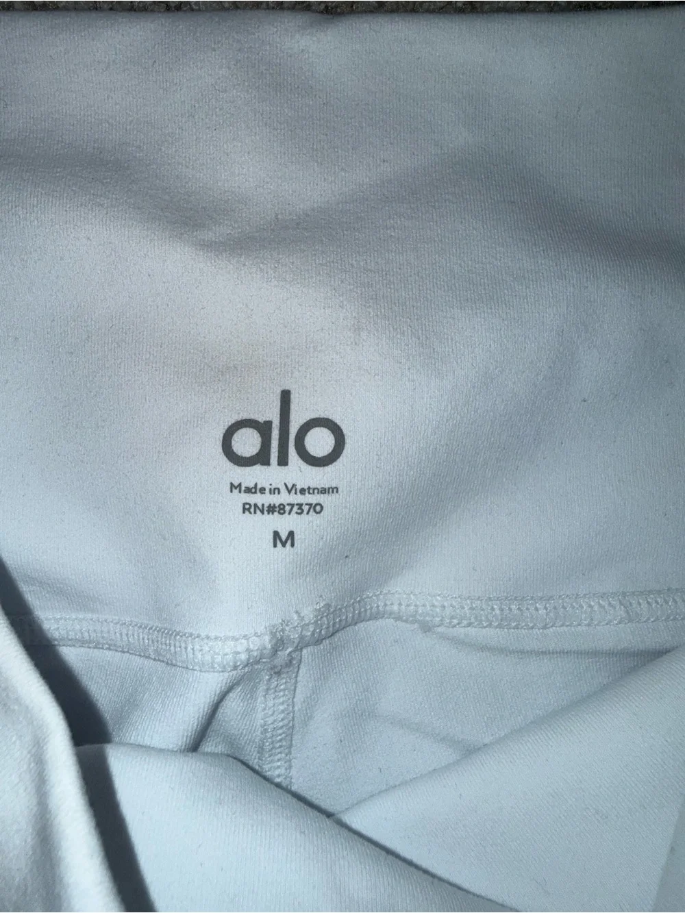 NWT Alo Yoga White Air Brush Leggings & Starlet Lace Bra set